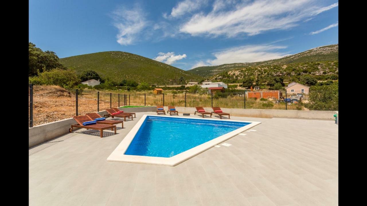 Villa Mila Kastela Kastel Novi Exterior photo