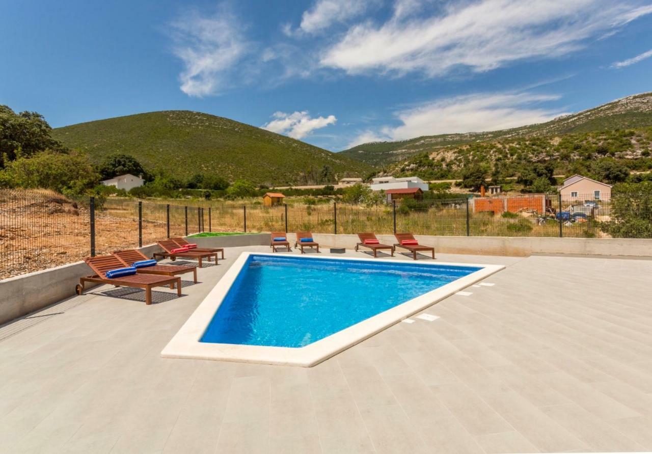 Villa Mila Kastela Kastel Novi Exterior photo